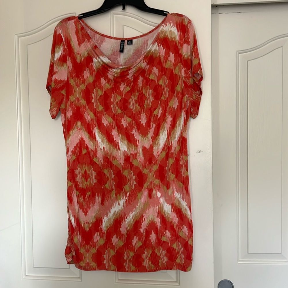 Relativity Top. Size 1X.